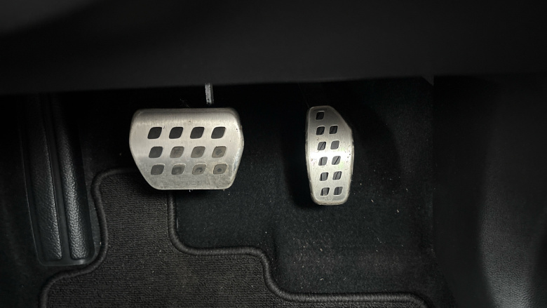 Renault Captur 1.8 E-Tech Full Hybrid 160 Esprit Alpine 5dr Auto Hybrid Hatchback